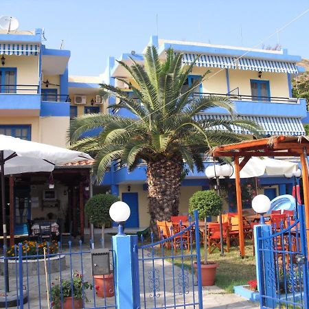 Kangaroo Hotel Mola Kalyva Dış mekan fotoğraf