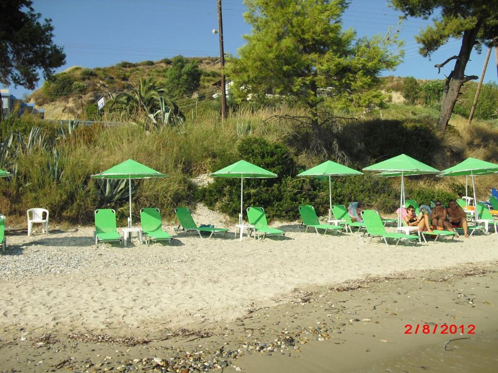 Kangaroo Hotel Mola Kalyva Dış mekan fotoğraf