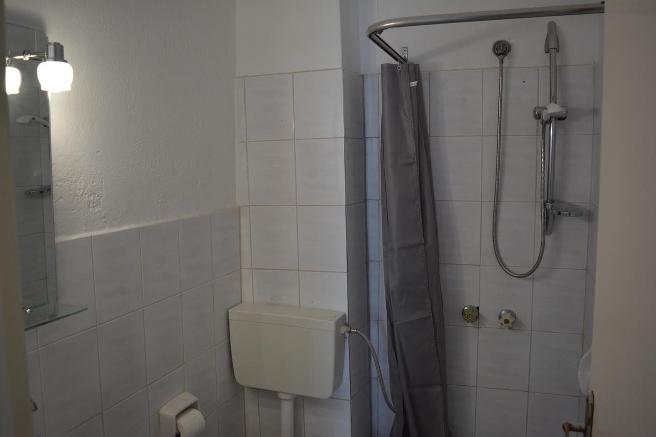 Kangaroo Hotel Mola Kalyva Dış mekan fotoğraf